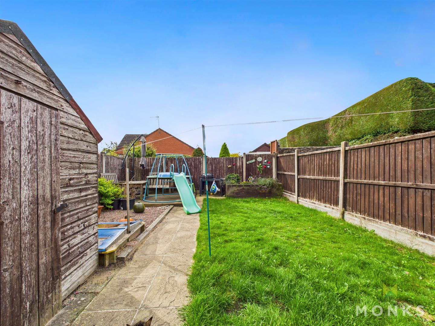 8 Martins Field, Oswestry, SY10 9EP For Sale